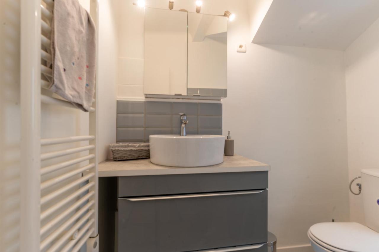 Le Charme Du Medieval Dans Un Appartement Cosy Hyeres Luaran gambar